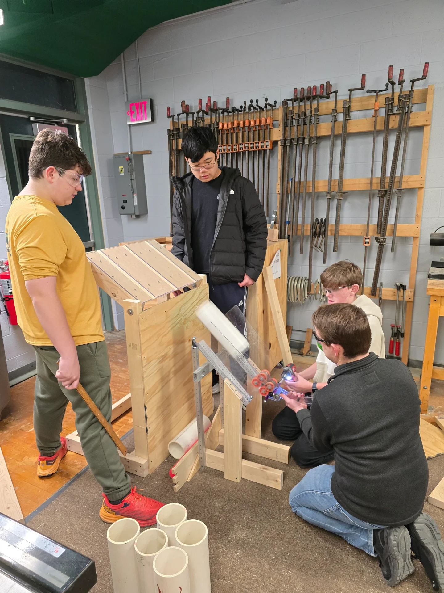 Using a field element to test coral loader