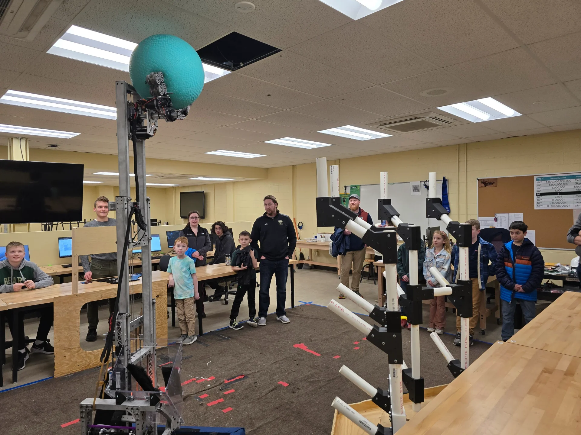 Demonstrating Rattlesnake with an alga